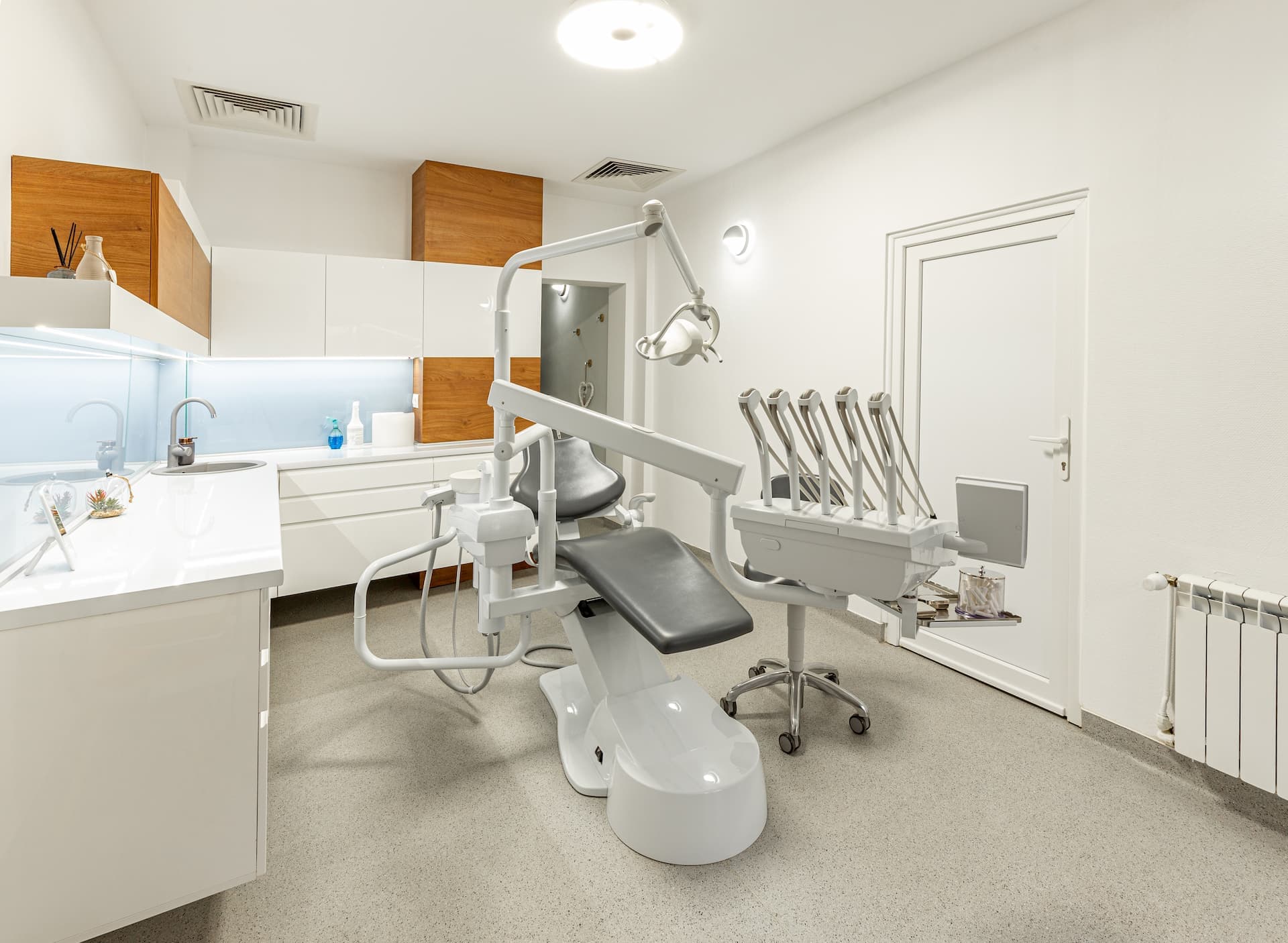 Instalaciones clínica dental Modest Revert 7